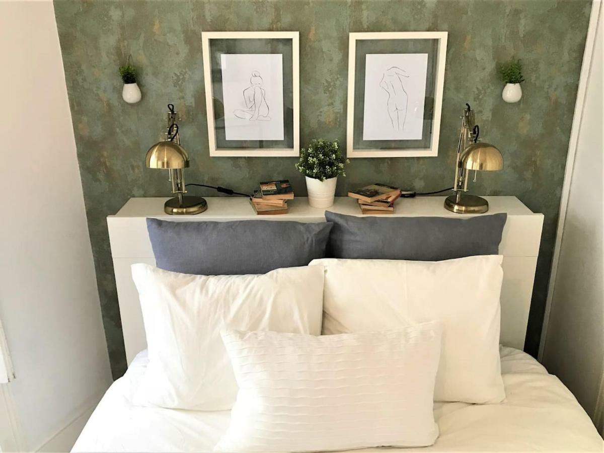Principe Real - 2 Bedroom Apartment With Terrace Lisbon Bagian luar foto