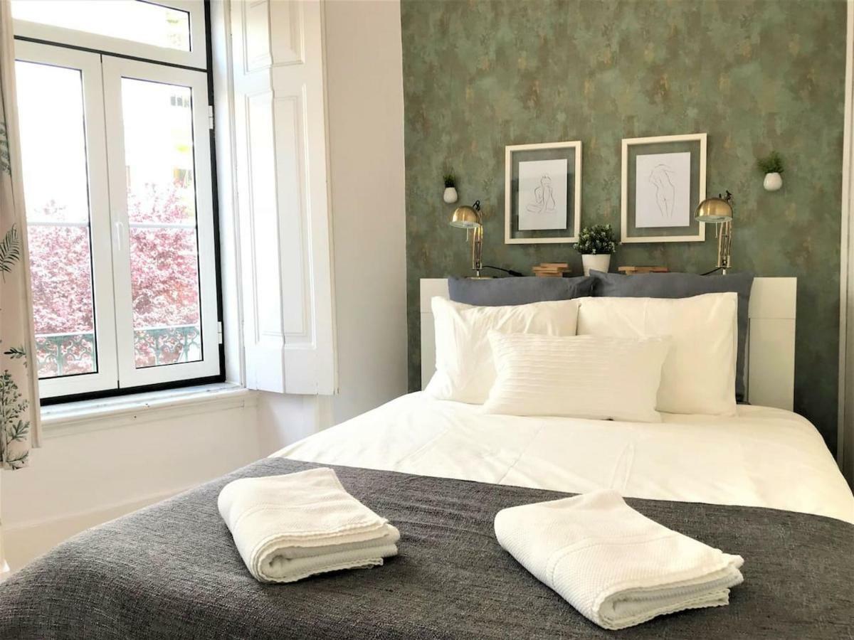 Principe Real - 2 Bedroom Apartment With Terrace Lisbon Bagian luar foto