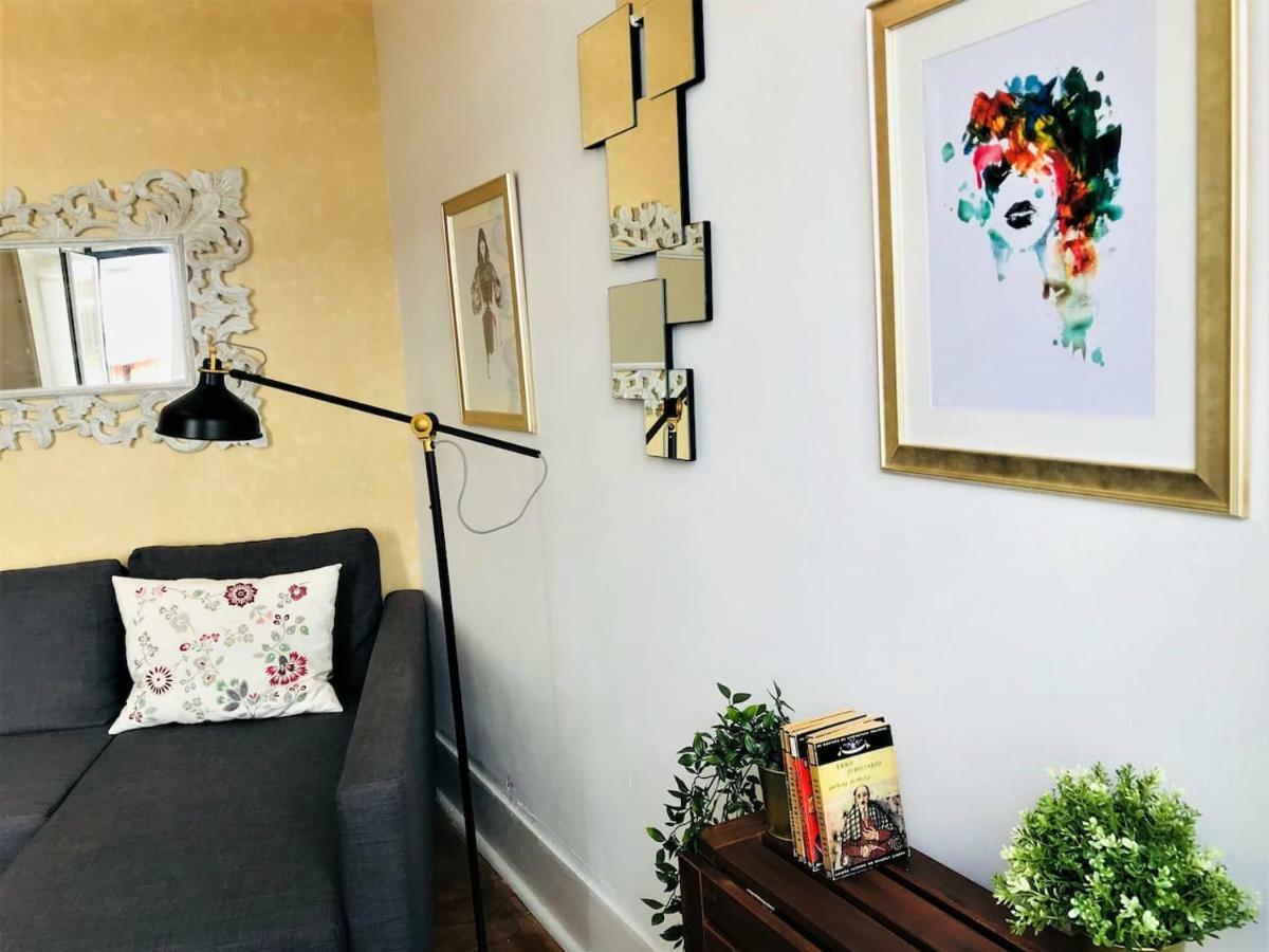 Principe Real - 2 Bedroom Apartment With Terrace Lisbon Bagian luar foto