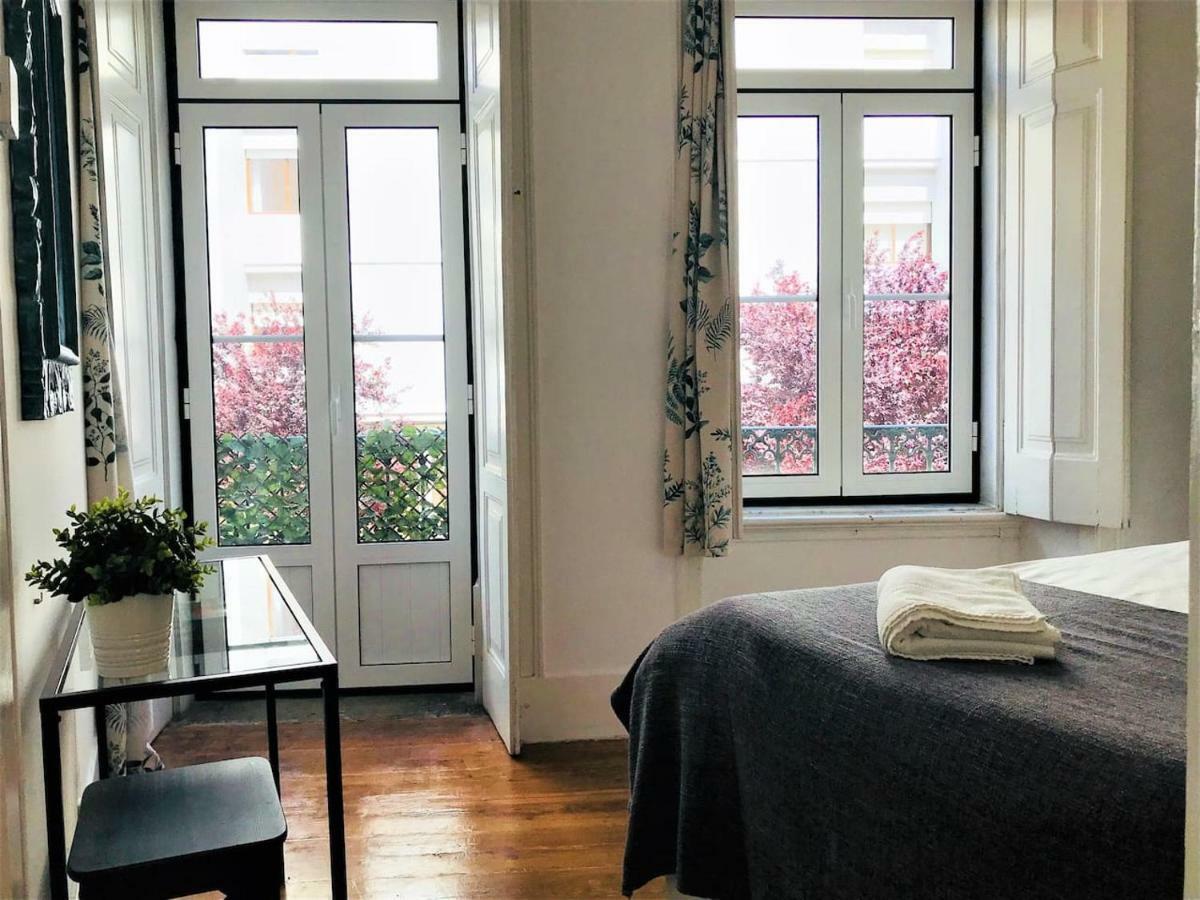 Principe Real - 2 Bedroom Apartment With Terrace Lisbon Bagian luar foto